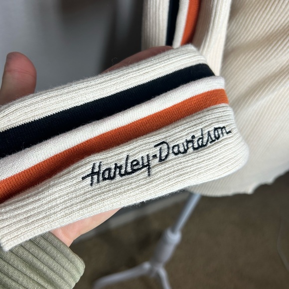 Womens Harley-Davidson Cream Turtleneck Ribbed Fitted Sweater Size M Bikercore - Picture 3 of 10